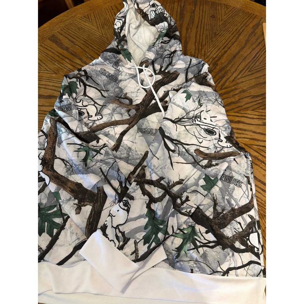 Peanuts Snoopy Real Tree Camo Hoodie Mens Medium White Grey Forest Pullover